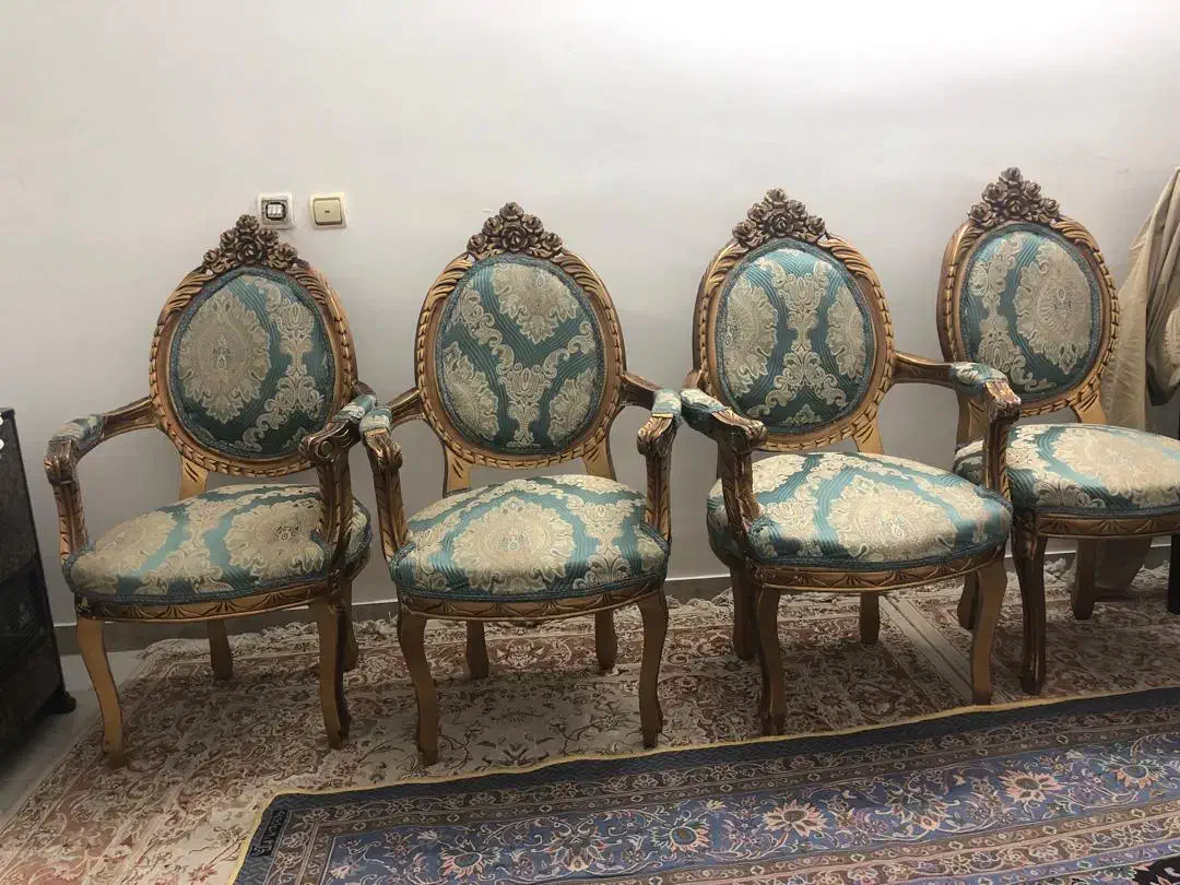 مبلمان استیل ۹نفره با دو عسلی و یک میز وسط|مبلمان خانگی و میز عسلی|بروجرد, |دیوار