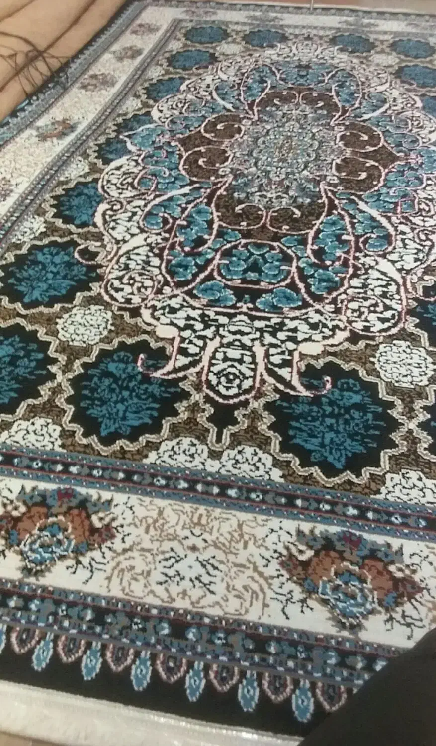 فرش ۶متری .|فرش|اصفهان, بهارستان|دیوار
