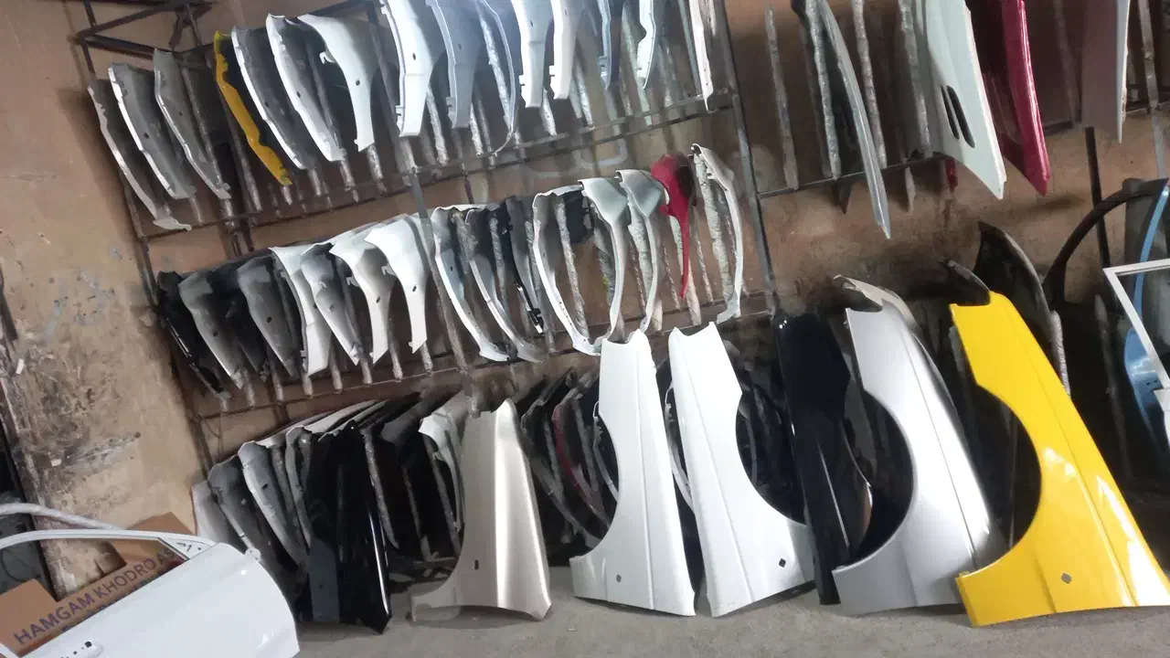 بدنه رنگی کوره ای( کاپوت سپر گلگیر )|قطعات یدکی و لوازم جانبی|کرج, عظیمیه|دیوار