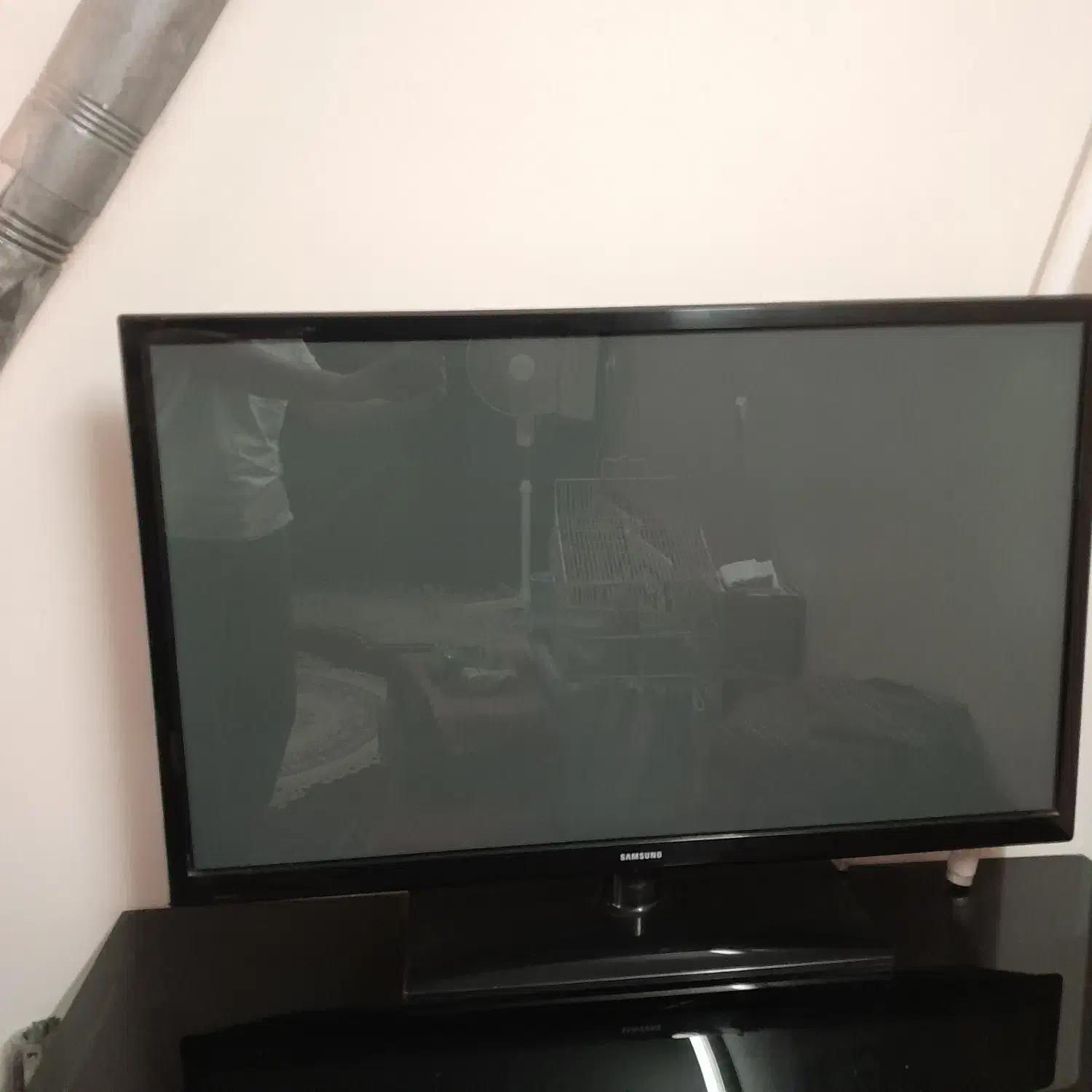 تلویزیون|تلویزیون و پروژکتور|اسلام‌شهر, شهرک قائمیه|دیوار