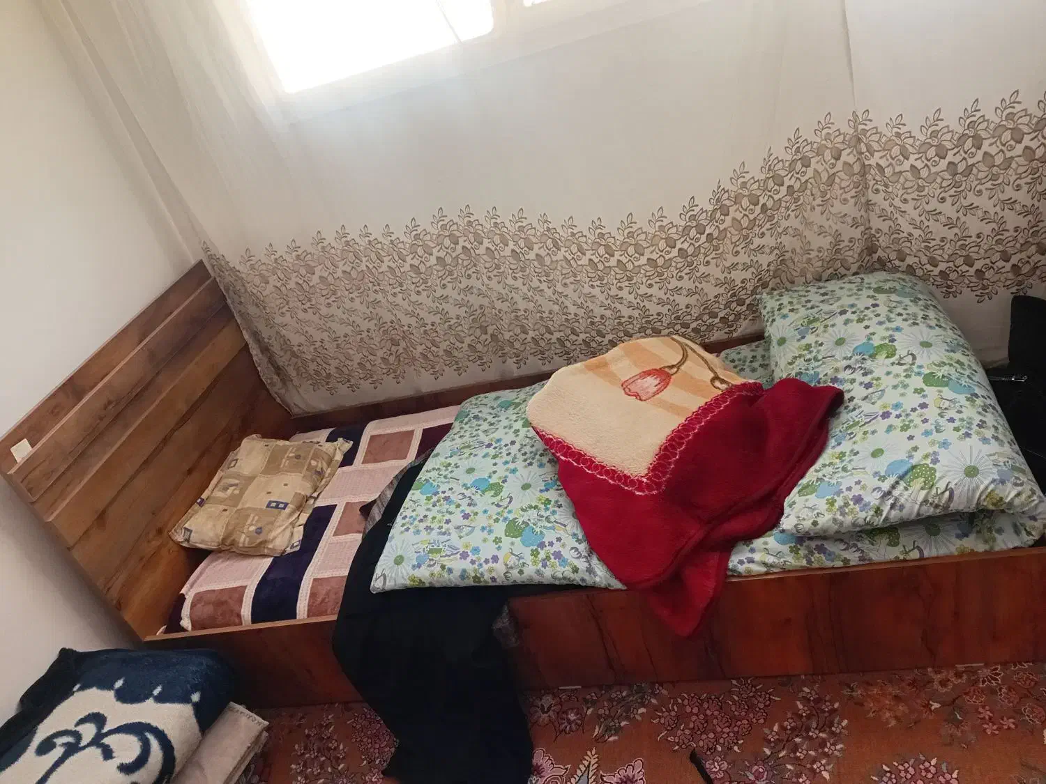 تخت درحدنو یک نفره|تخت و سرویس خواب|مشهد, ولیعصر (شهرک غرب)|دیوار