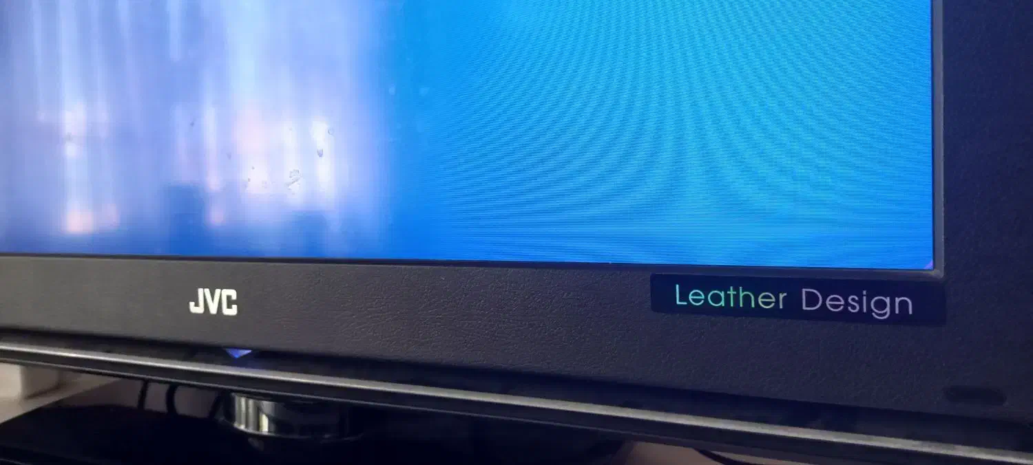 تلویزیون 32 اینچ  jVC  ژاپنی|تلویزیون و پروژکتور|قائم‌شهر, |دیوار