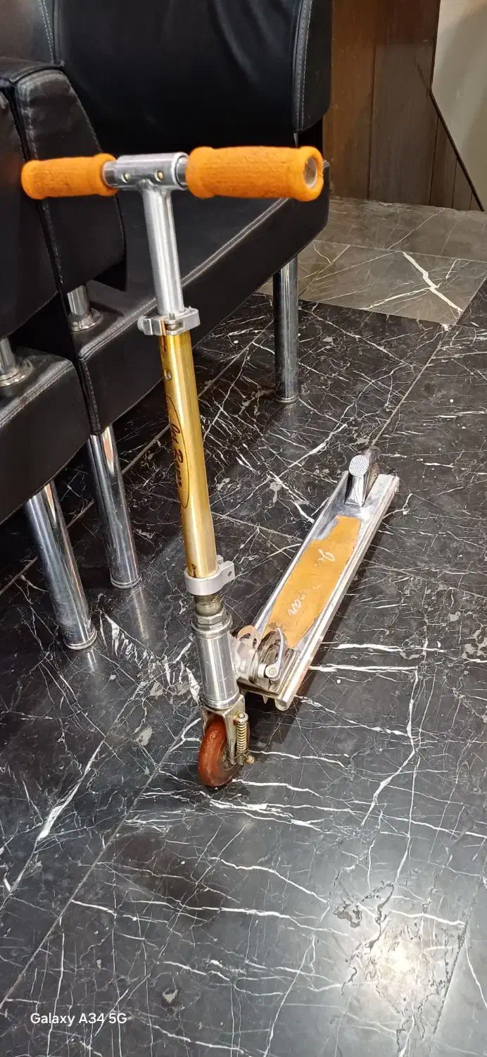 اسکوتر|دوچرخه، اسکیت، اسکوتر|لنگرود, |دیوار