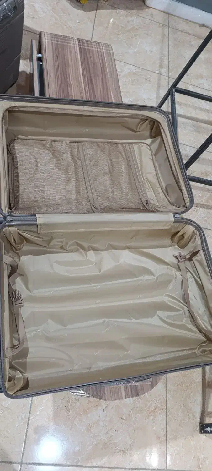 چمدان|کیف، کفش، کمربند|ایلام, |دیوار