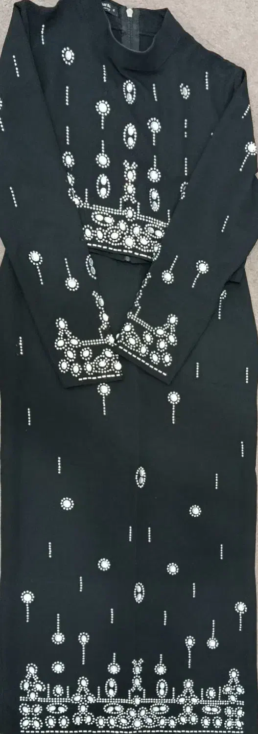 لباس مجلسی|لباس|شوش, |دیوار