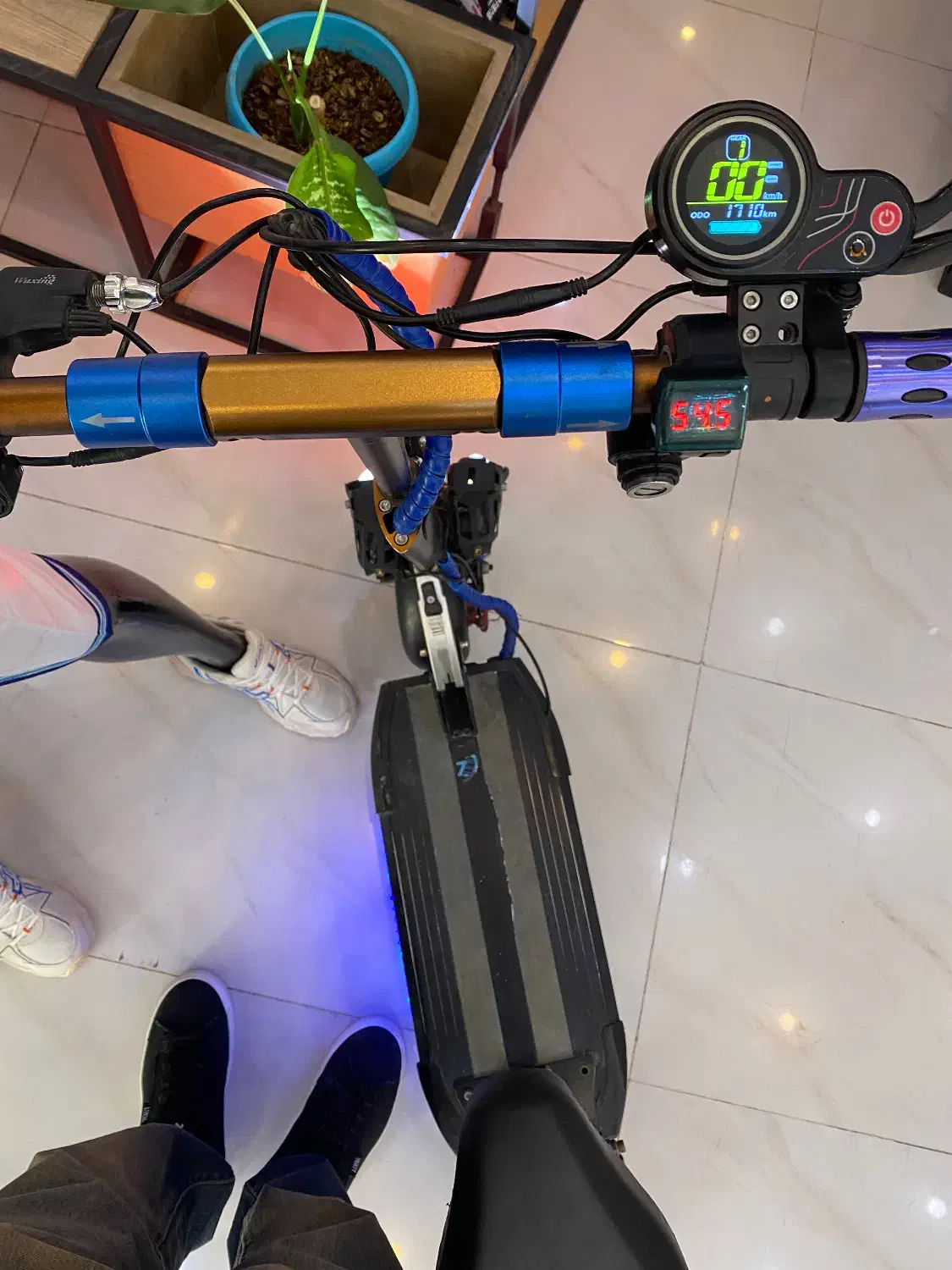 اسکوتر برقی ۳۰۰۰وات|دوچرخه، اسکیت، اسکوتر|دلیجان, |دیوار