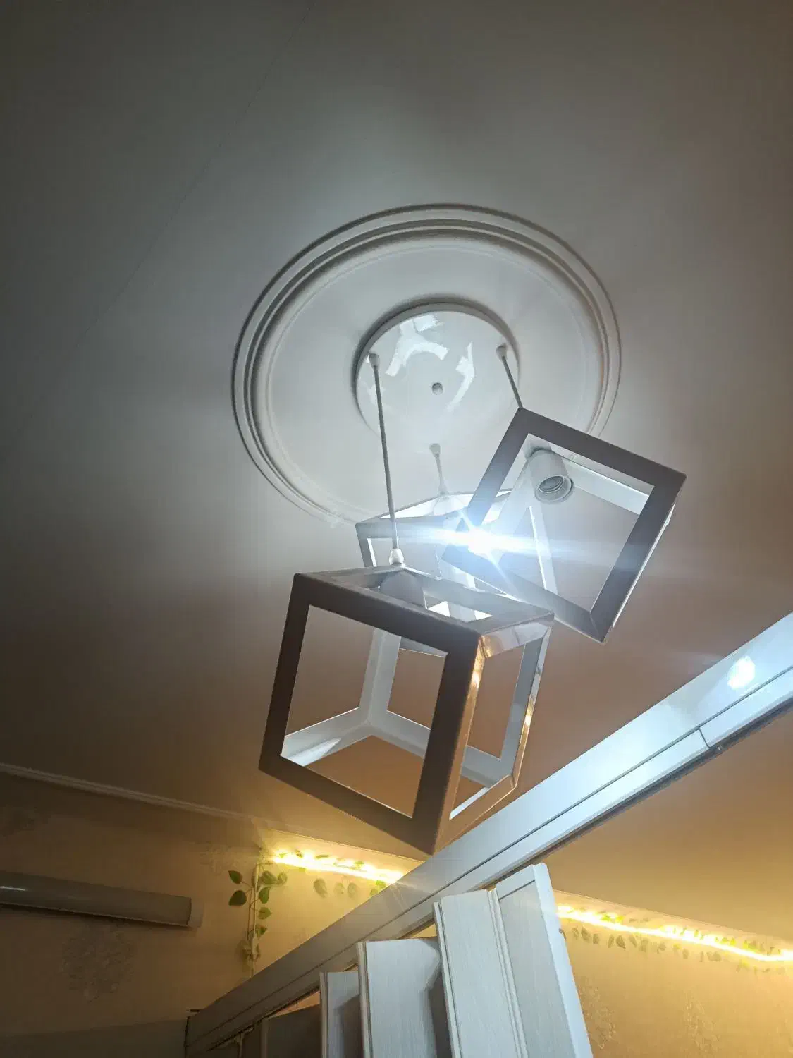 لوستر|لوستر و چراغ آویز|قم, شهرک امام حسن|دیوار