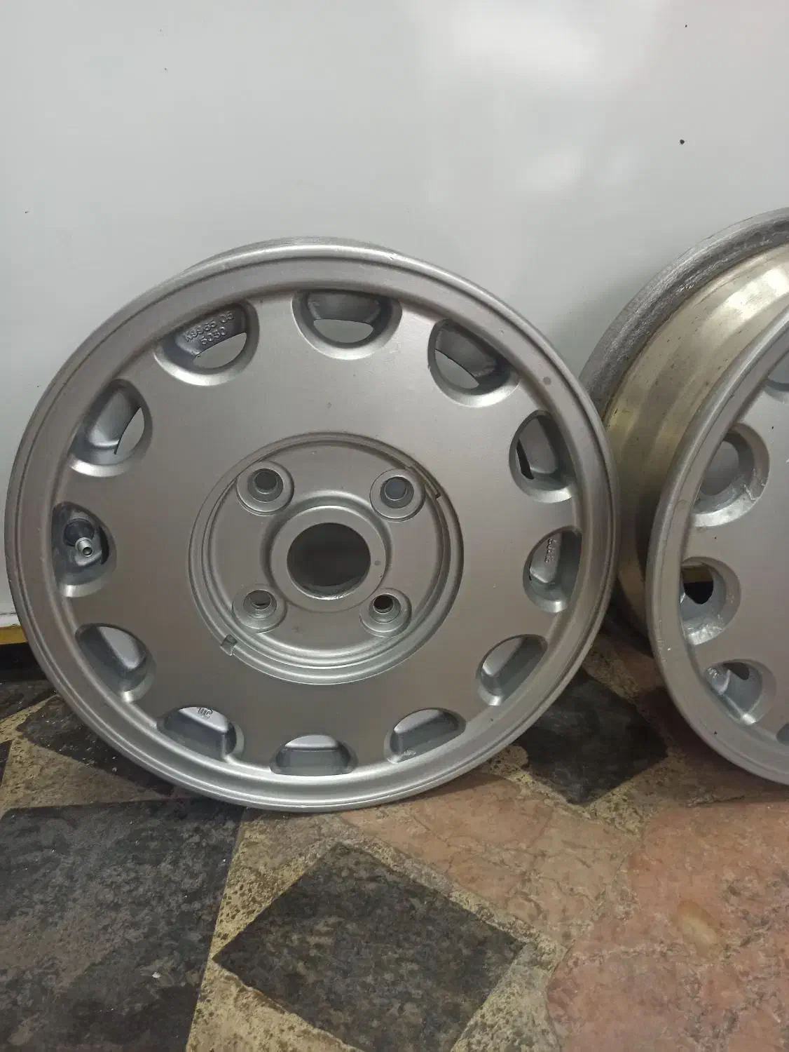 رینگ|قطعات یدکی و لوازم جانبی|رشت, حمیدیان|دیوار