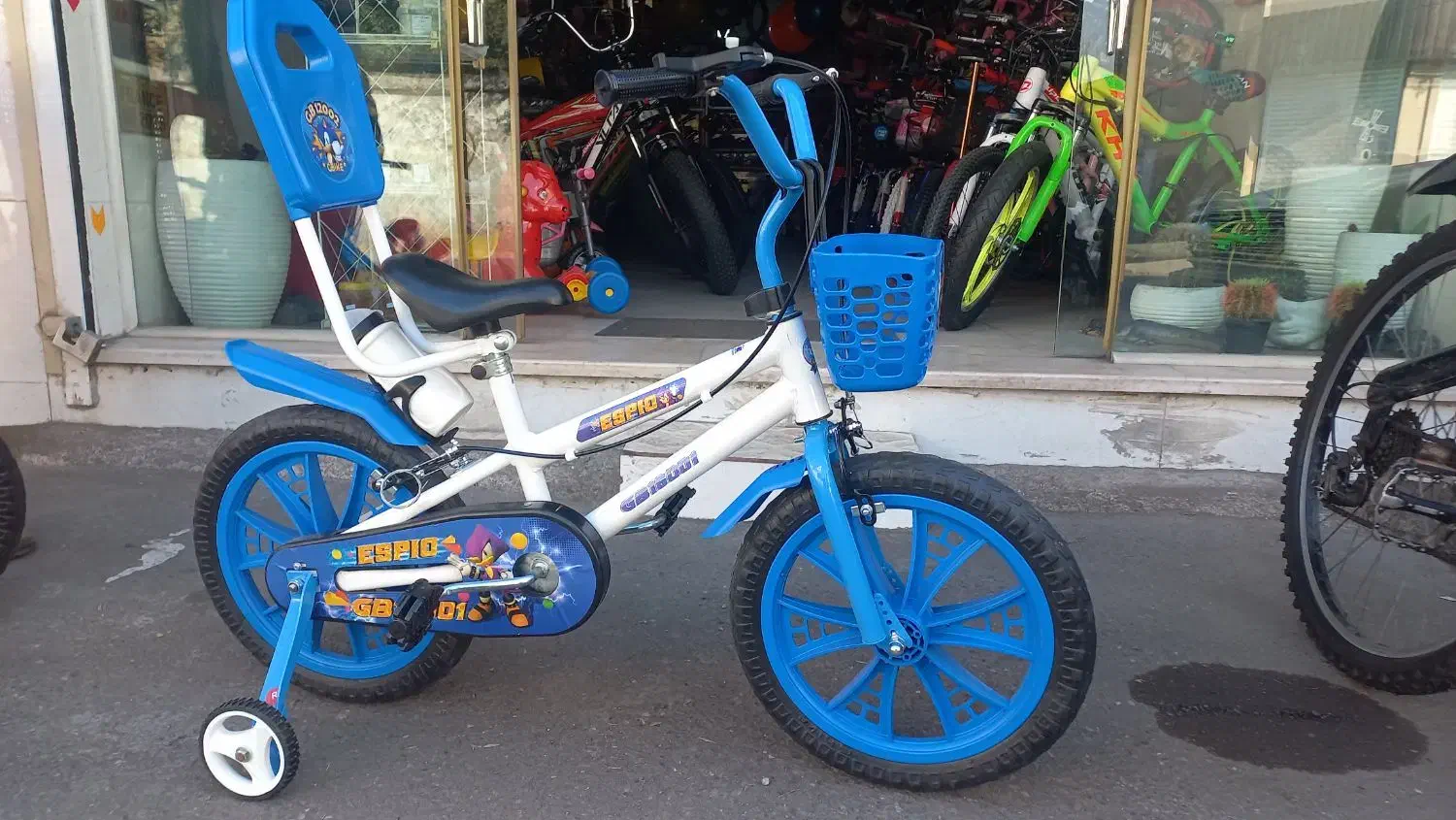 دوچرخه سایز ۱۶ سونیک با قمقمه و سبد آکبند|دوچرخه، اسکیت، اسکوتر|رشت, پیرکلاچای|دیوار