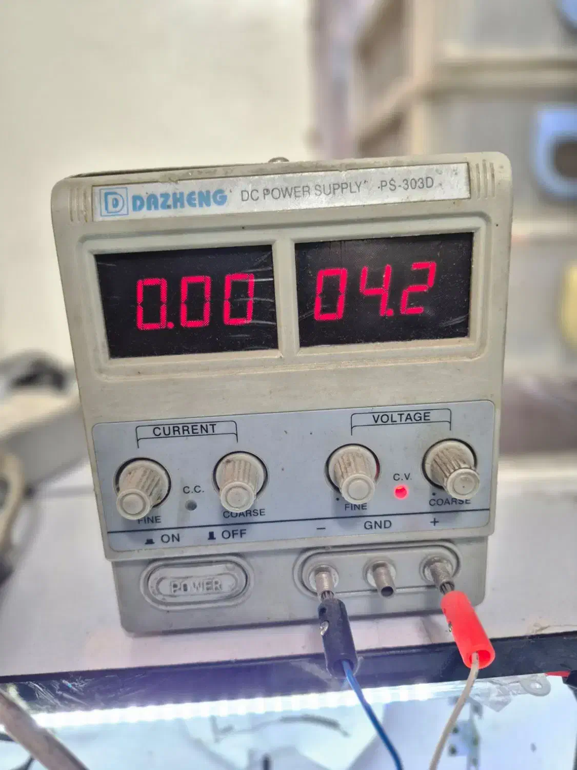 کوییک ۷۰۰ و منبع تغذیه ۳۰ ولت ۵ آمپر|لوازم جانبی موبایل و تبلت|کرج, اصفهانی‌ها|دیوار