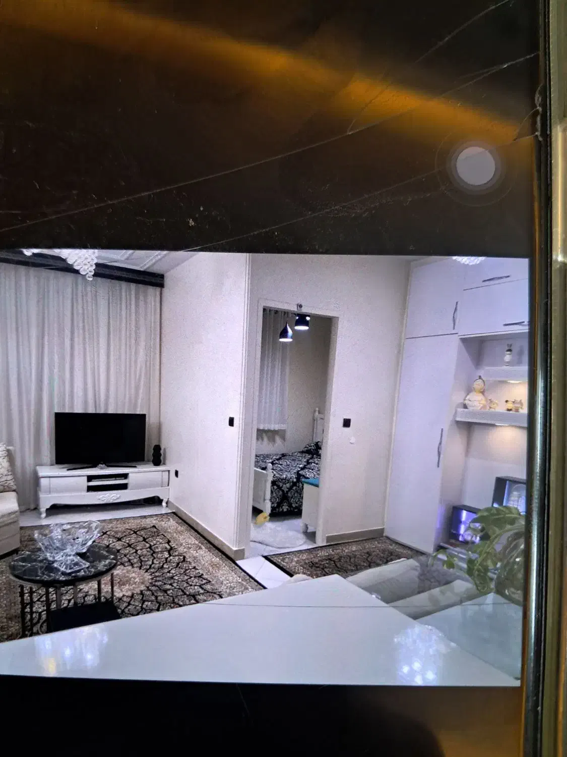 آپارتمان ۴۵ متر/ پارکینگ / انباری/ بالکن