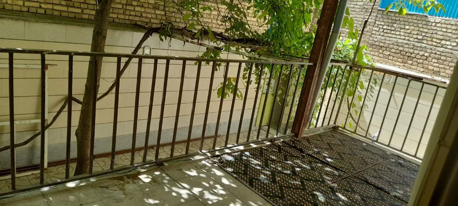 پارکینگ ۷۰ متری جهت تولیدی وانباری|اجارهٔ مغازه و غرفه|همدان, |دیوار