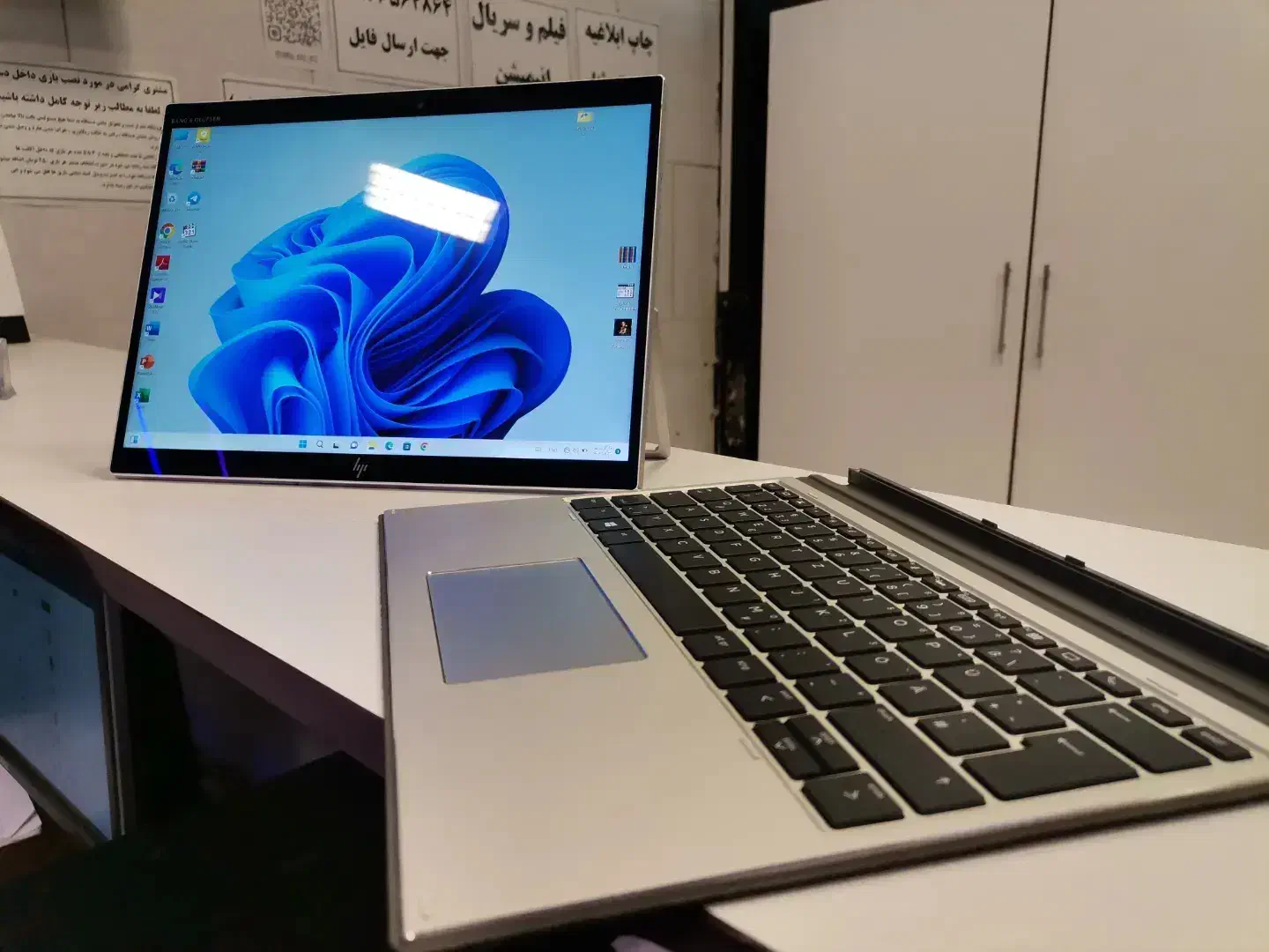 لپتاپ تبلت شو HP ELITE X2|رایانه همراه|ری, سرتخت|دیوار