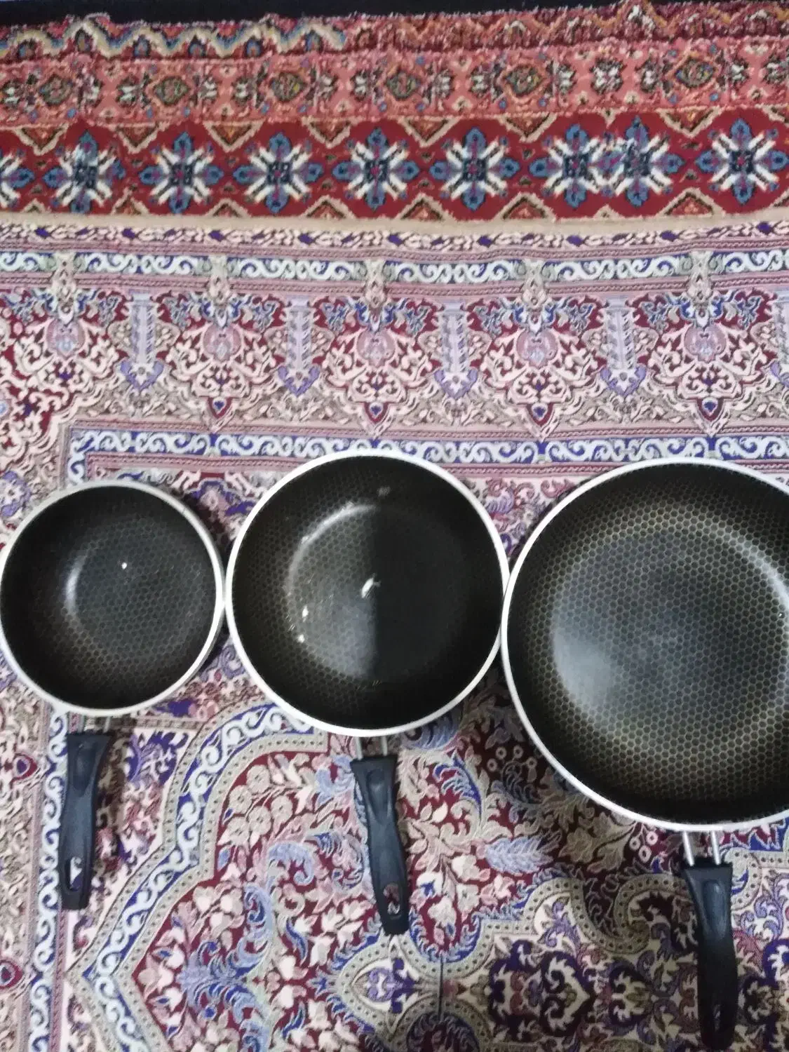 سرویس ماهیتابه|ظروف پخت‌وپز|مشهد, خواجه ربیع|دیوار