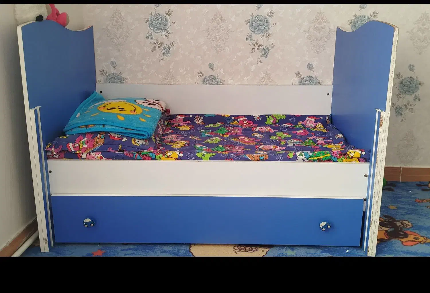 تخت و کمد کودک..|تخت و صندلی بچه|اردبیل, |دیوار