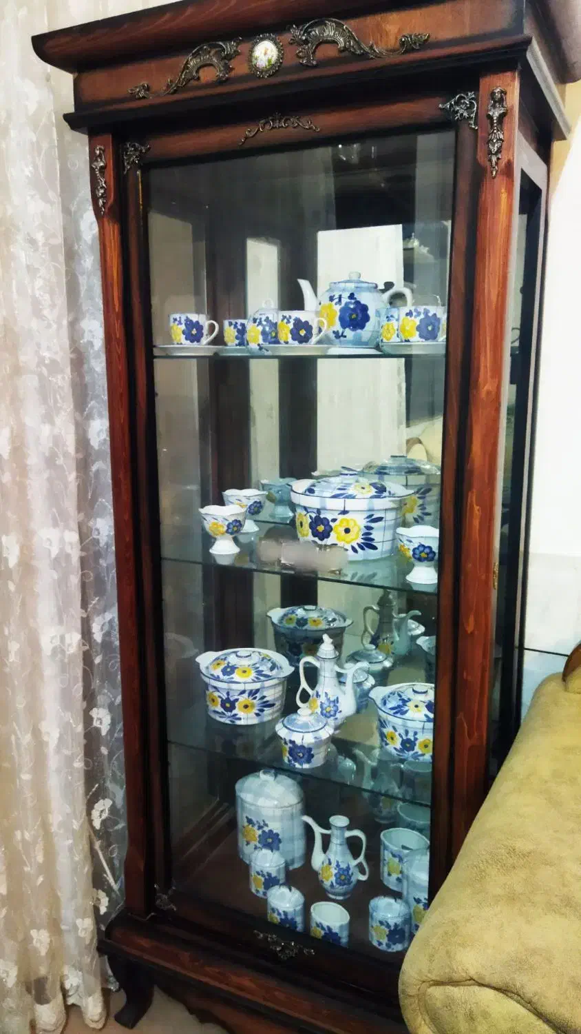 گنجه|بوفه، ویترین، کنسول|قائن, |دیوار