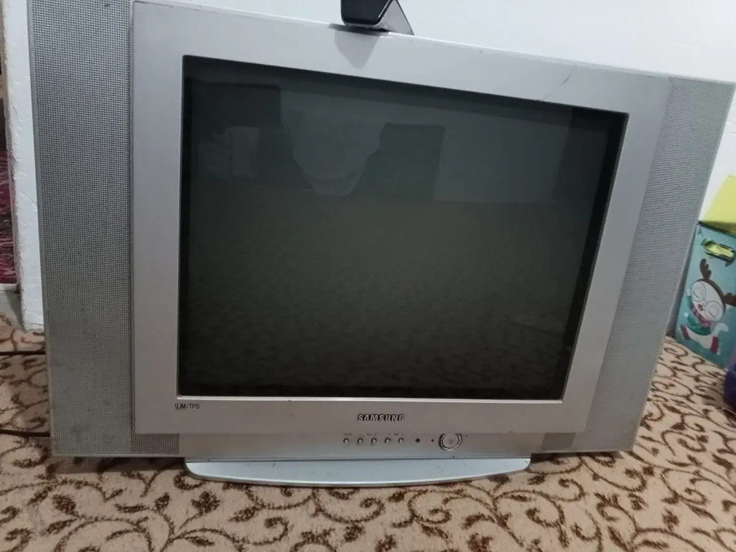 تلویزیون ۲۱ اینچ سامسونگ|تلویزیون و پروژکتور|رشت, کوی قدس|دیوار