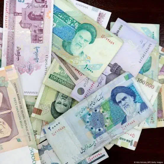 اسکناس|کلکسیون سکه، تمبر، اسکناس|ارومیه, |دیوار
