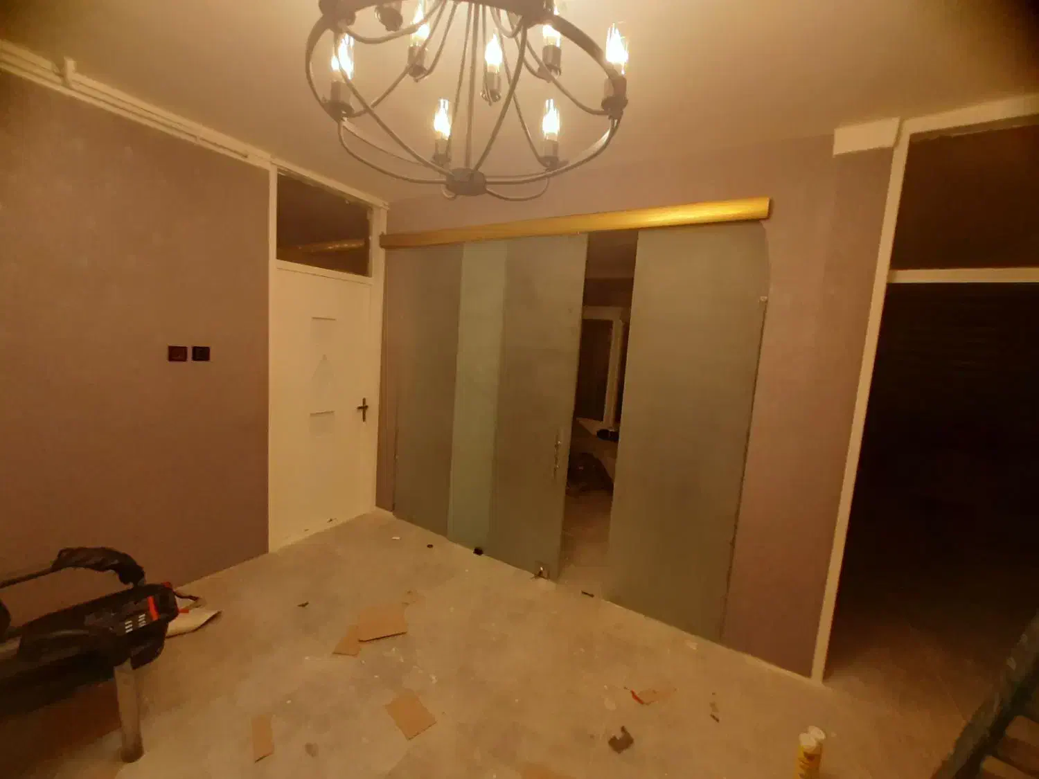 شیشه سکوریت و کرکره برقی ائلمان|خدمات پیشه و مهارت|تبریز, |دیوار