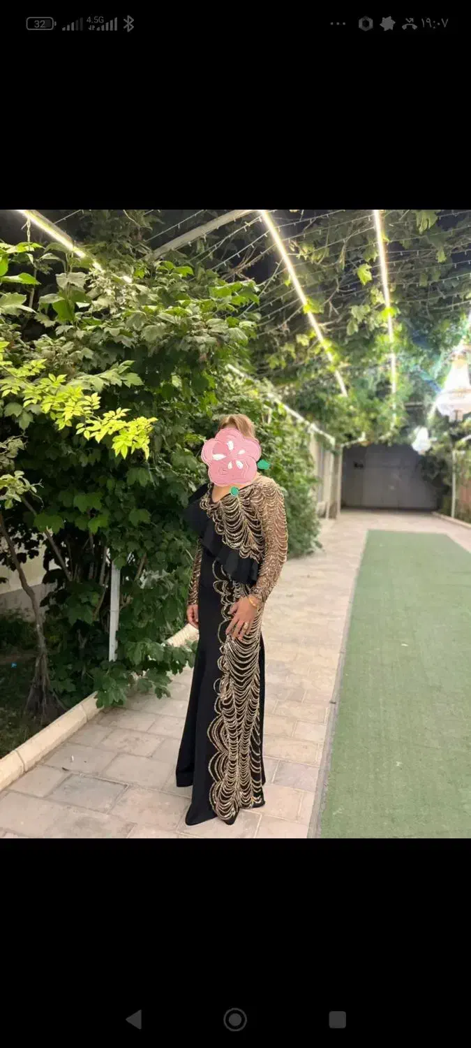 مژده. برای اولین بار در تبریز ،توضیحات رو بخوانید|لباس|تبریز, |دیوار