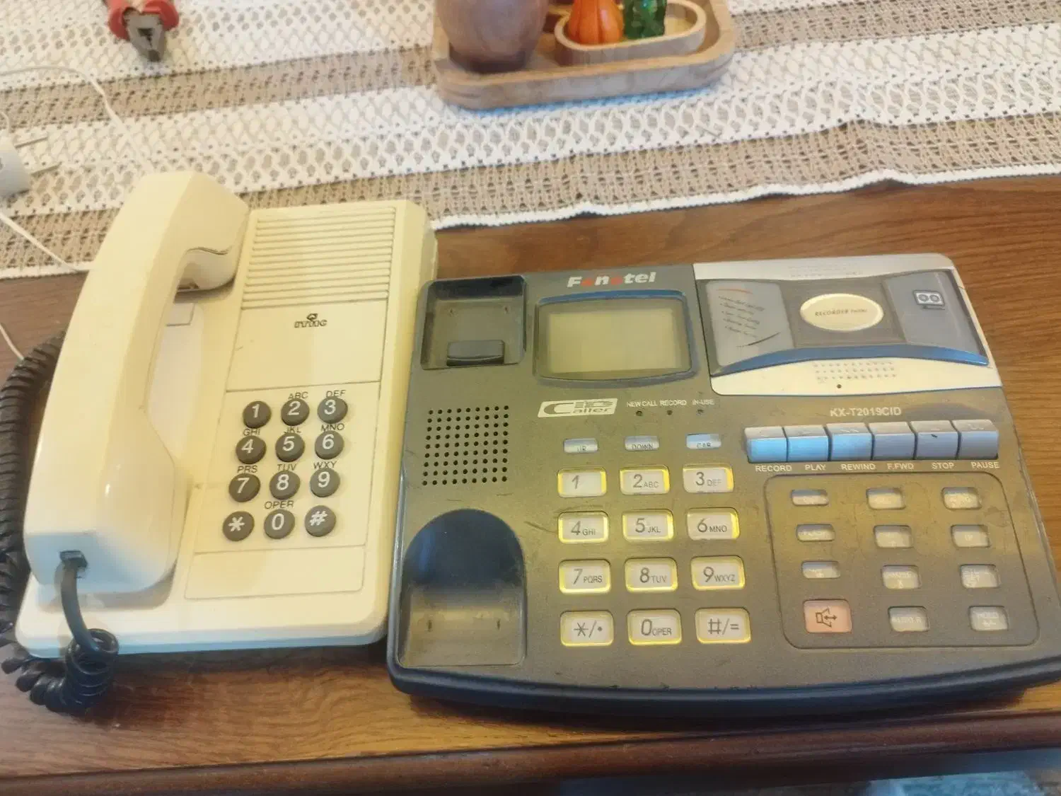 دو عدد تلفن قدیمی سالم|کلکسیون اشیاء عتیقه|همدان, |دیوار