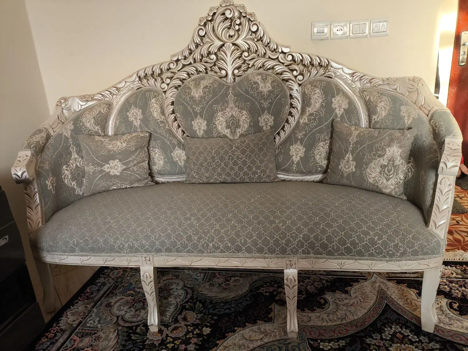 مبلمان سلطنتی|مبلمان خانگی و میز عسلی|پیشوا, |دیوار