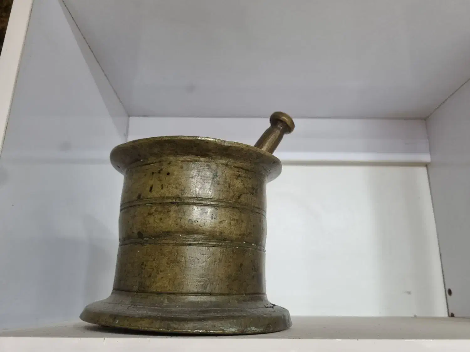 هاونگ صد ساله ساخت روسیه شوروی سابق|کلکسیون اشیاء عتیقه|آبادان, |دیوار