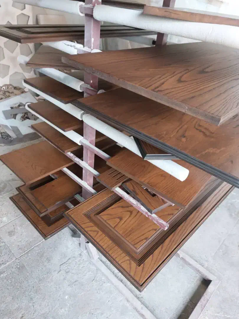 استخدام رنگکارماهرونیمه ماهر|استخدام معماری، عمران و ساختمانی|تهران, اتحاد|دیوار