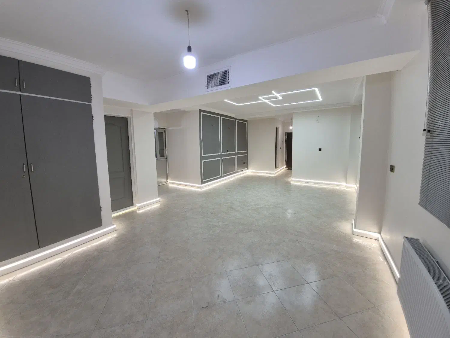 واحد خدماتی لب باغ فردوس شیک|فروش دفتر کار، اتاق اداری، مطب|سمنان, |دیوار