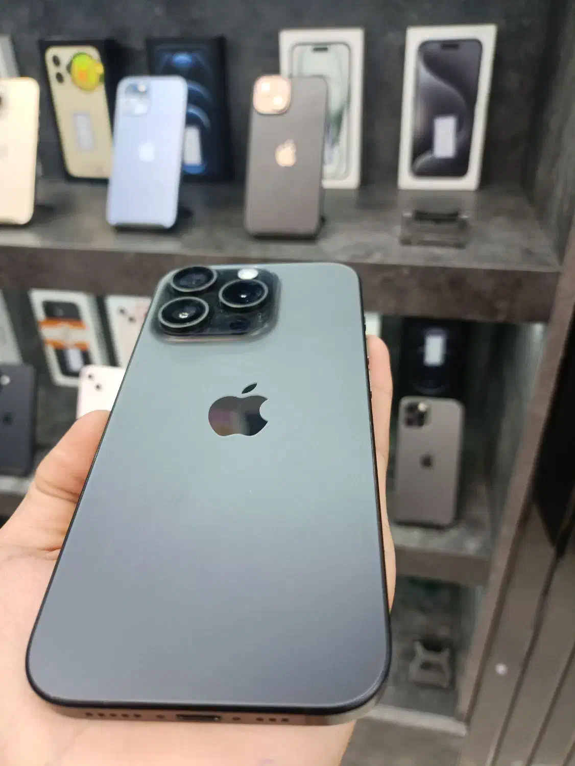 15پرو/365روزه|موبایل|اصفهان, مفتح|دیوار