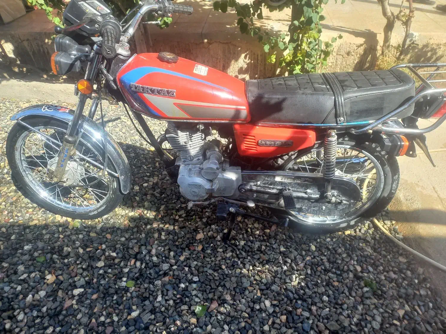 موتور ۱۲۵|موتورسیکلت|زاوه, |دیوار