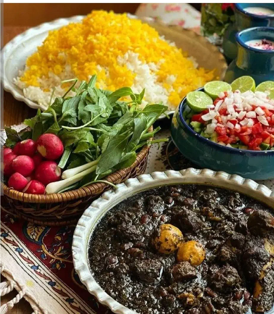 کارگرخانم و آقا پایه حقوق 18میلیون وعده های غذا|استخدام خدمات فروشگاه و رستوران|تهران, بازار|دیوار