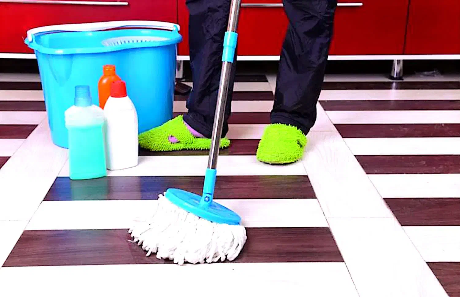 خدمات نظافتی سپید|خدمات نظافت|اهر, |دیوار