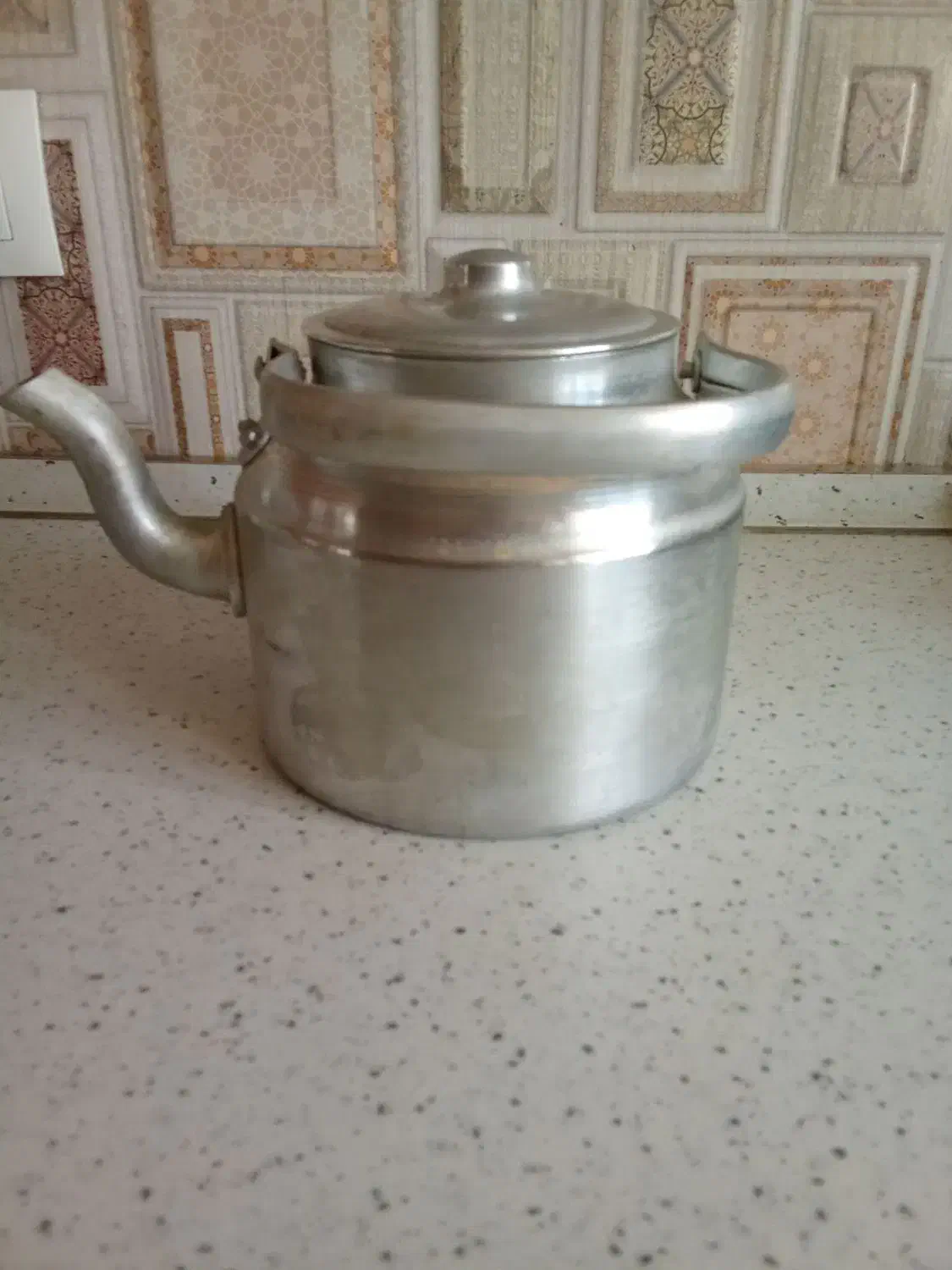 وسایل|ظروف سرو و پذیرایی|همدان, |دیوار