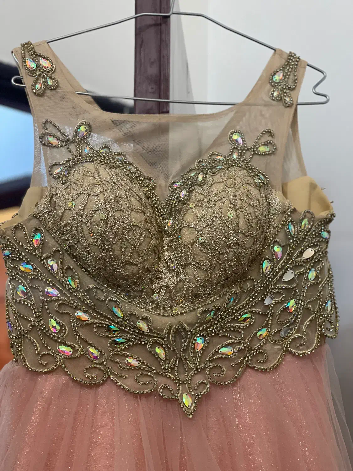 لباس مجلسی|لباس|مشهد, سجاد شهر|دیوار