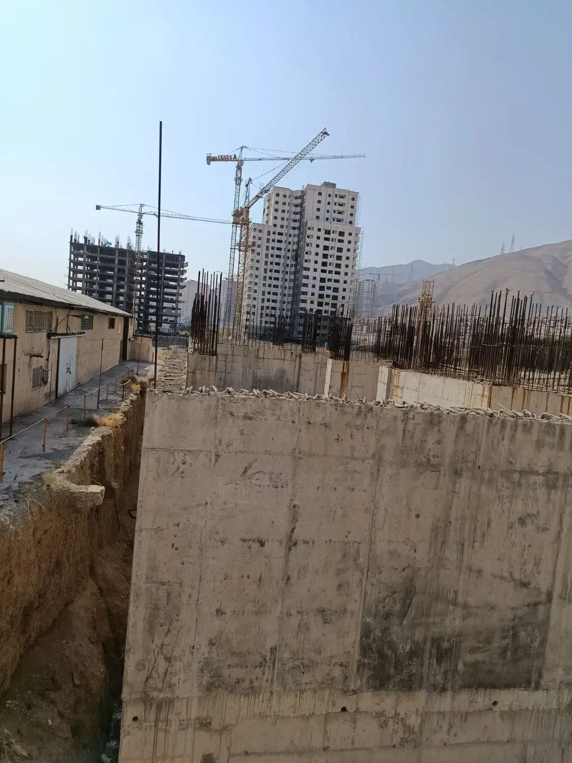 آپارتمان ۹۶متری/دریاچه/خرازی/تهاتر با آپارتمان|فروش آپارتمان|تهران, شهرک خرازی|دیوار