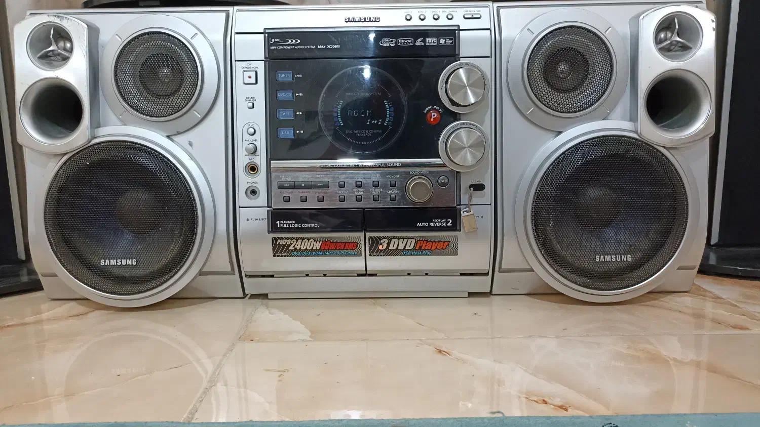 یک دستگاه ه ضبط و پخش و چهار باند سامسونگ|سیستم صوتی خانگی|ری, شهرک نظامی|دیوار