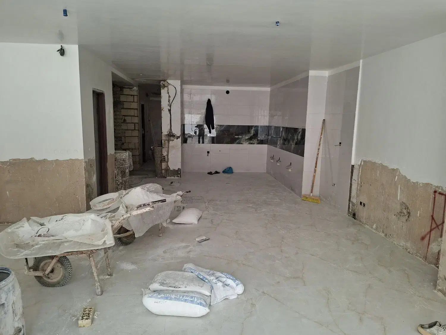 آپارتمان ۱۰۵متر جنوبی شهرک کاوه تحویل ۸ماهه|فروش آپارتمان|اصفهان, شهرک کاوه|دیوار