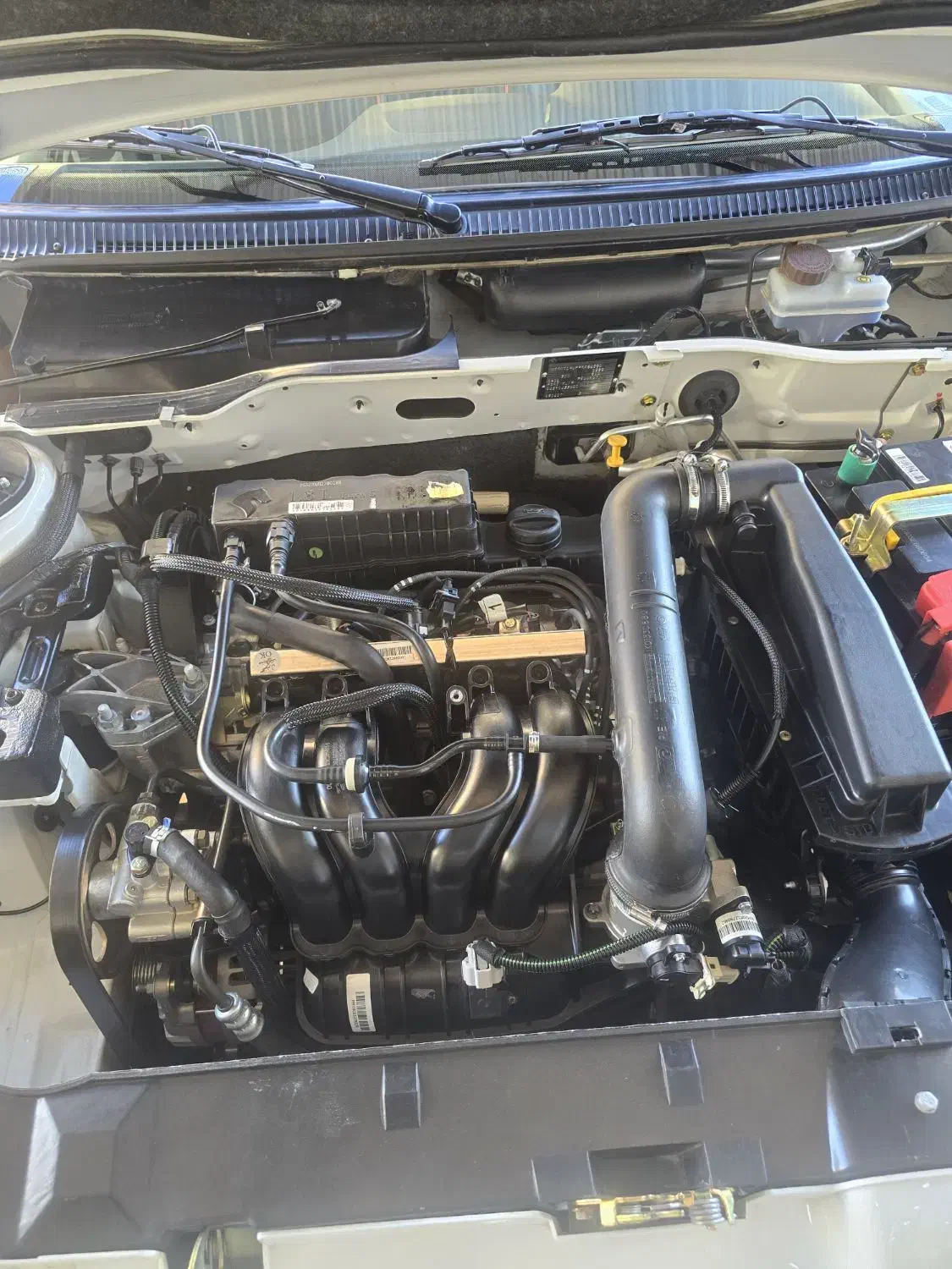 پارس ‌‌ای ال ایکس. مدل ۴۰۲. درحد خشک  بدون نقطه|خودرو سواری و وانت|مهران (ایلام), |دیوار