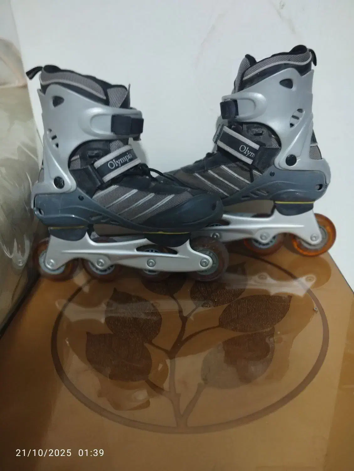 اسکیت سایز ۴۱بسیار تمیز در حد نو|دوچرخه، اسکیت، اسکوتر|ملارد, |دیوار