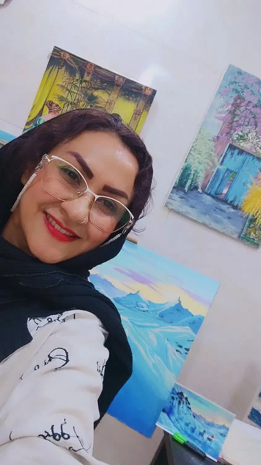 آموزشگاه رزین و طراحی لباس و نقاشی و طراحی|خدمات آموزشی|پرند, فاز ۲|دیوار