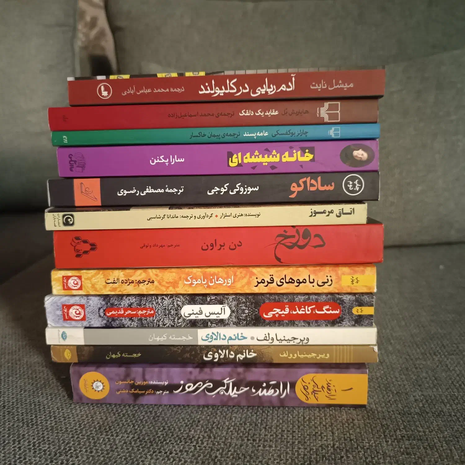 تعدادی کتاب رمان|کتاب و مجله تاریخی|مشهد, شهرآرا|دیوار