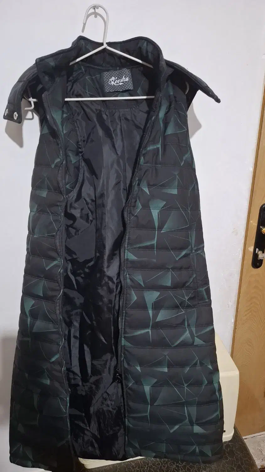 پافر|لباس|ابریشم, |دیوار