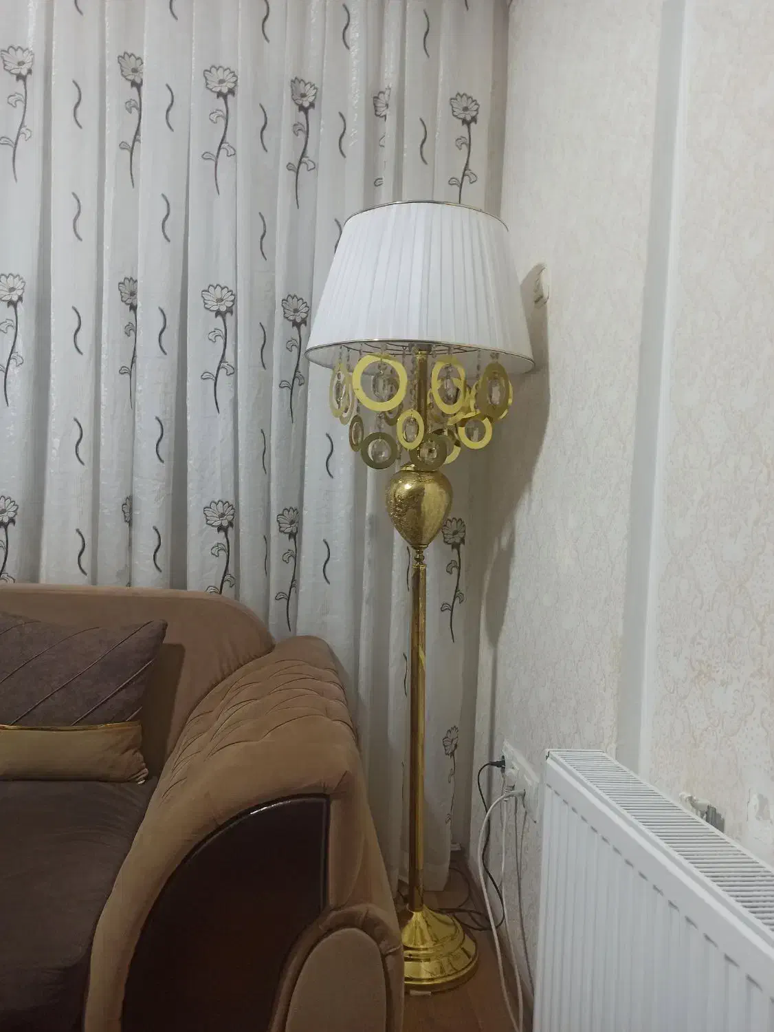 فروش ویژه آباژور کنارسالنی|چراغ خواب و آباژور|پرند, فاز ۵|دیوار