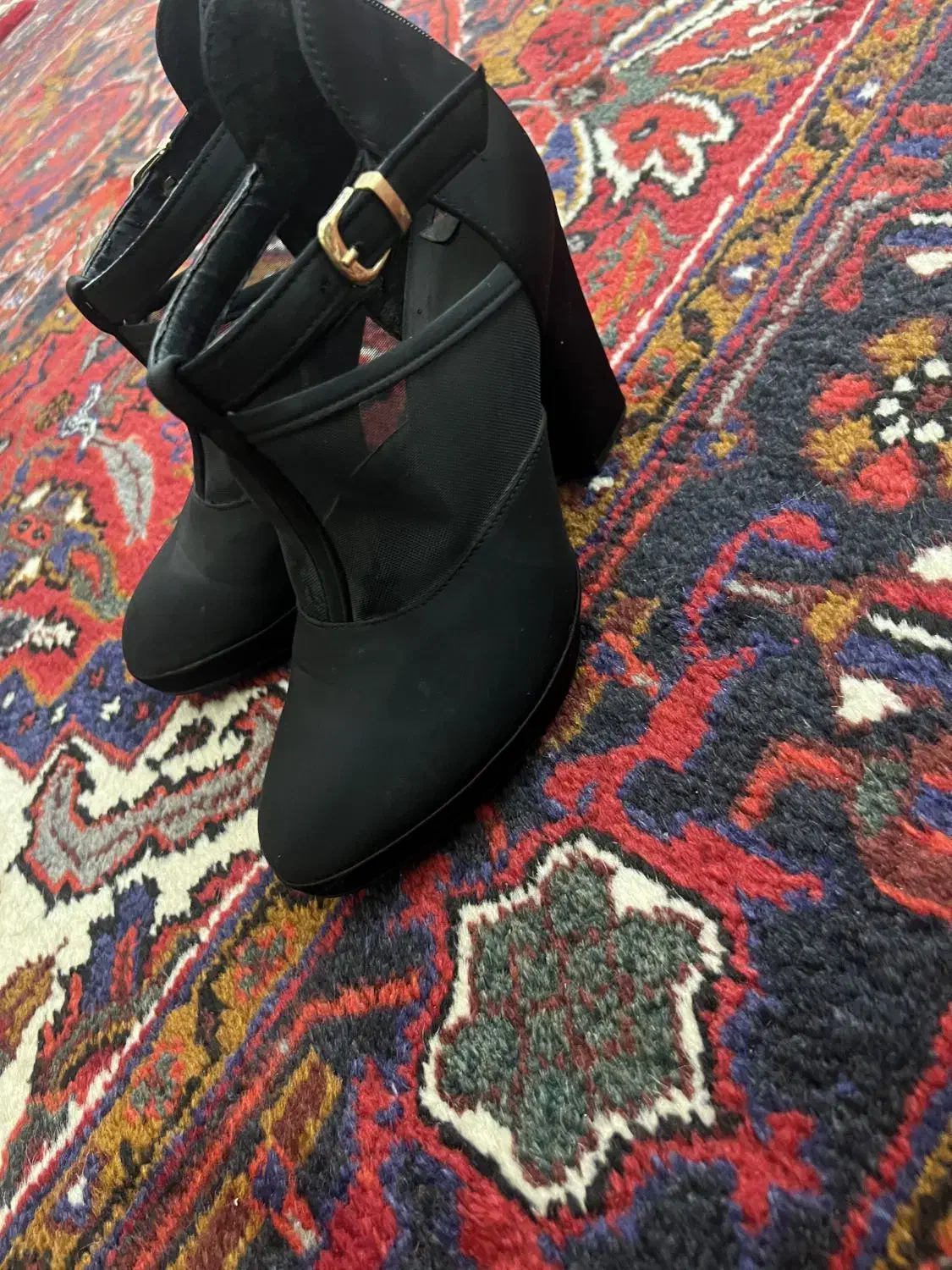 کفش|کیف، کفش، کمربند|تبریز, |دیوار