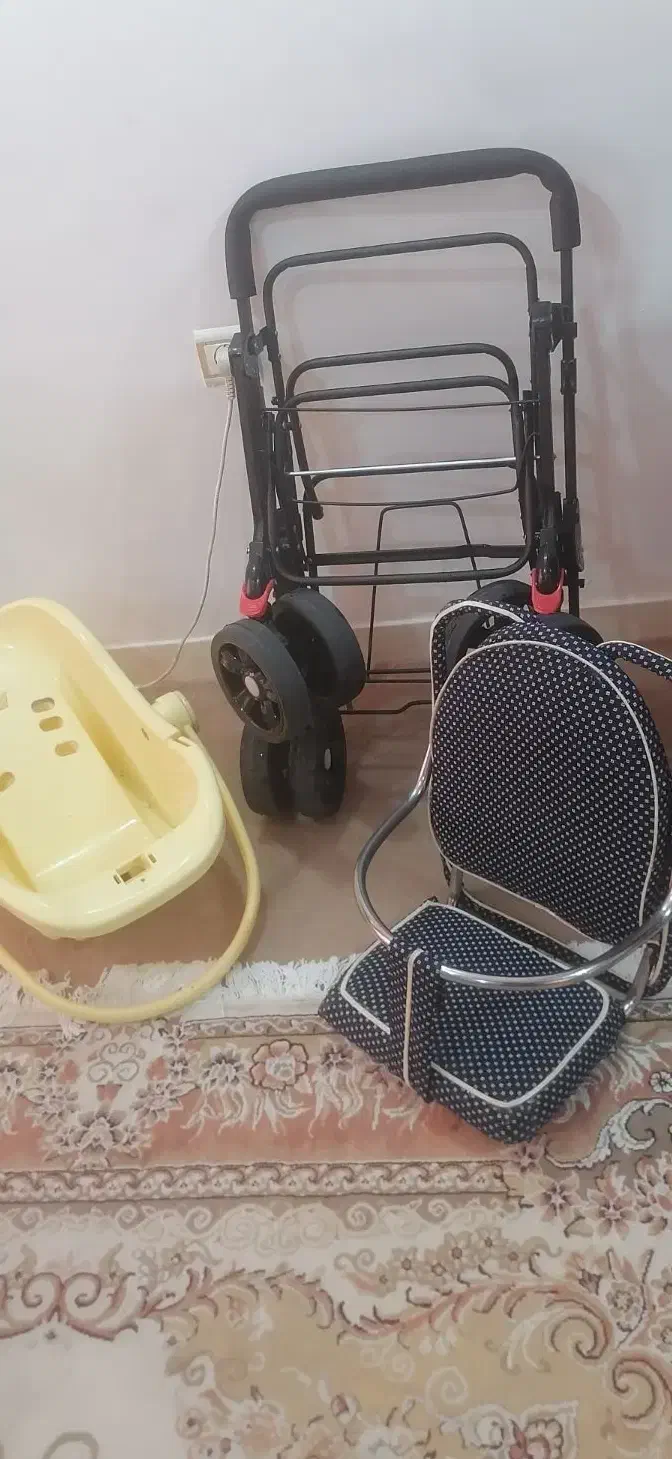 کالسکه خارجی Happy worldمسافرتی نو نو.|کالسکه و لوازم جانبی|سنندج, |دیوار