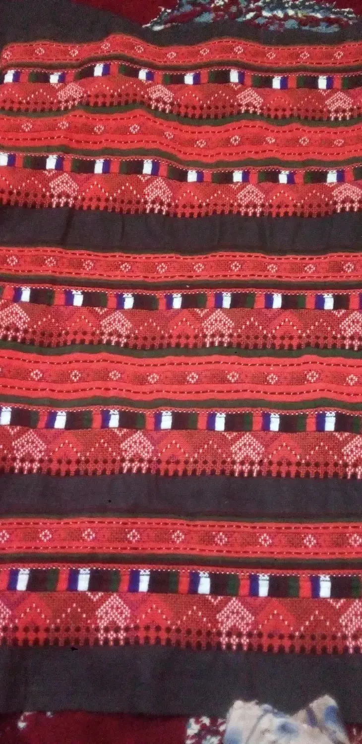 زی استین|لباس|هیرمند, |دیوار