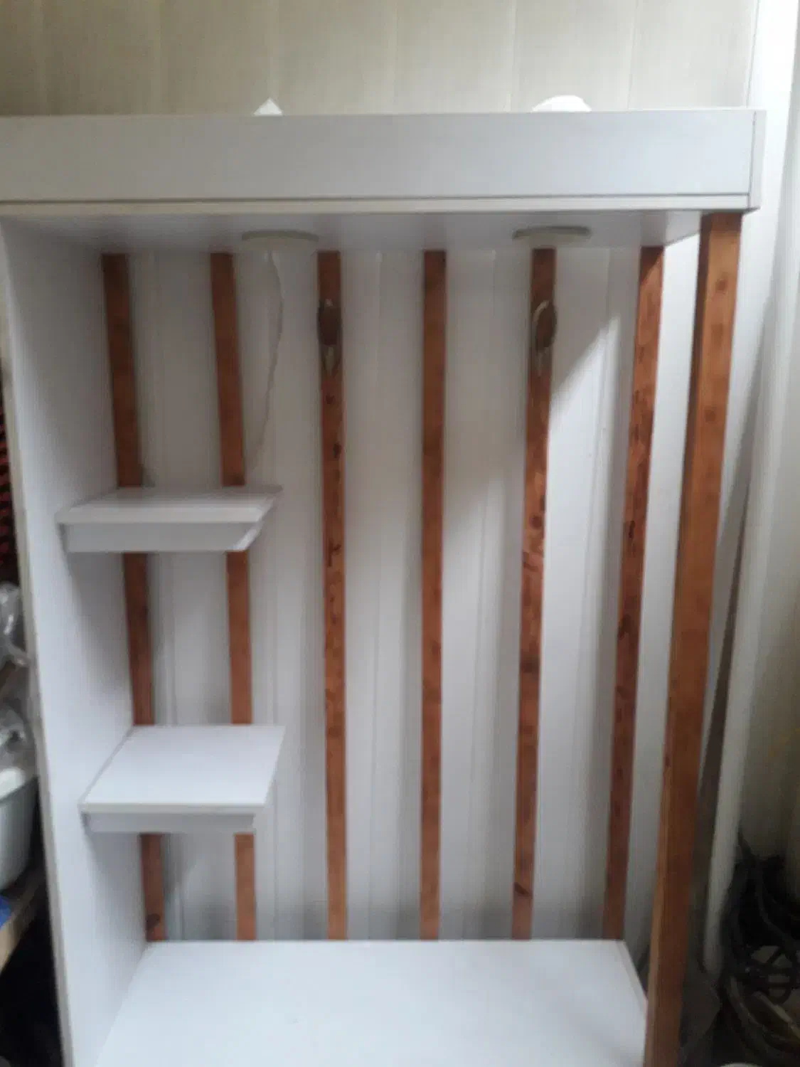 ویترین بوتیک و کمد لباس دخترانه سالم فروش فوری|بوفه، ویترین، کنسول|لنگرود, |دیوار