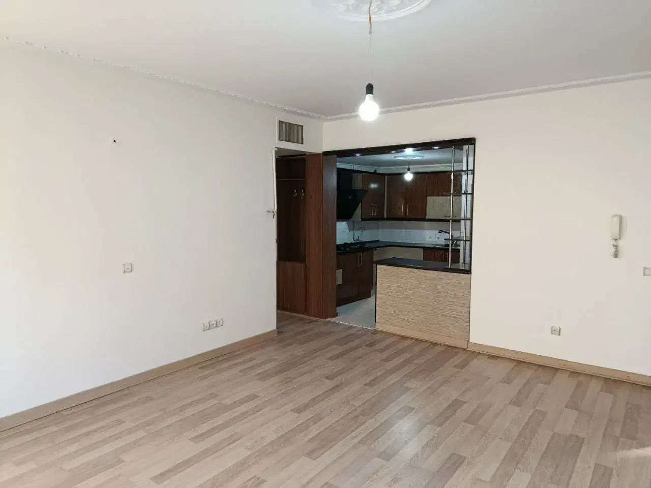 ۸۷ متر فاز ۴ جنب بازار اسلامی/بازسازی + وام دار|فروش آپارتمان|اندیشه, اندیشه فاز ۴|دیوار