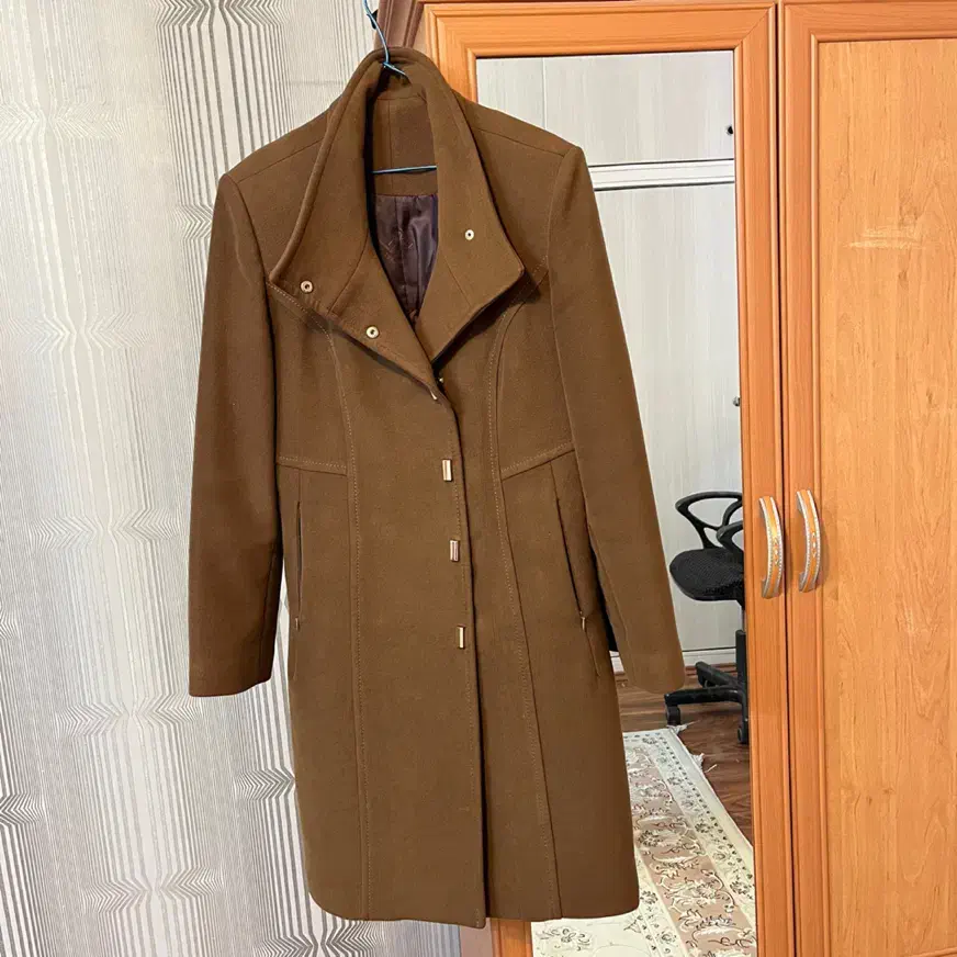 پالتو فوتر خارجی سایز ۴۴|لباس|اندیشه, اندیشه فاز ۴|دیوار